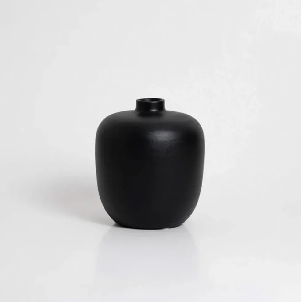 Blanc 05 Black Vase