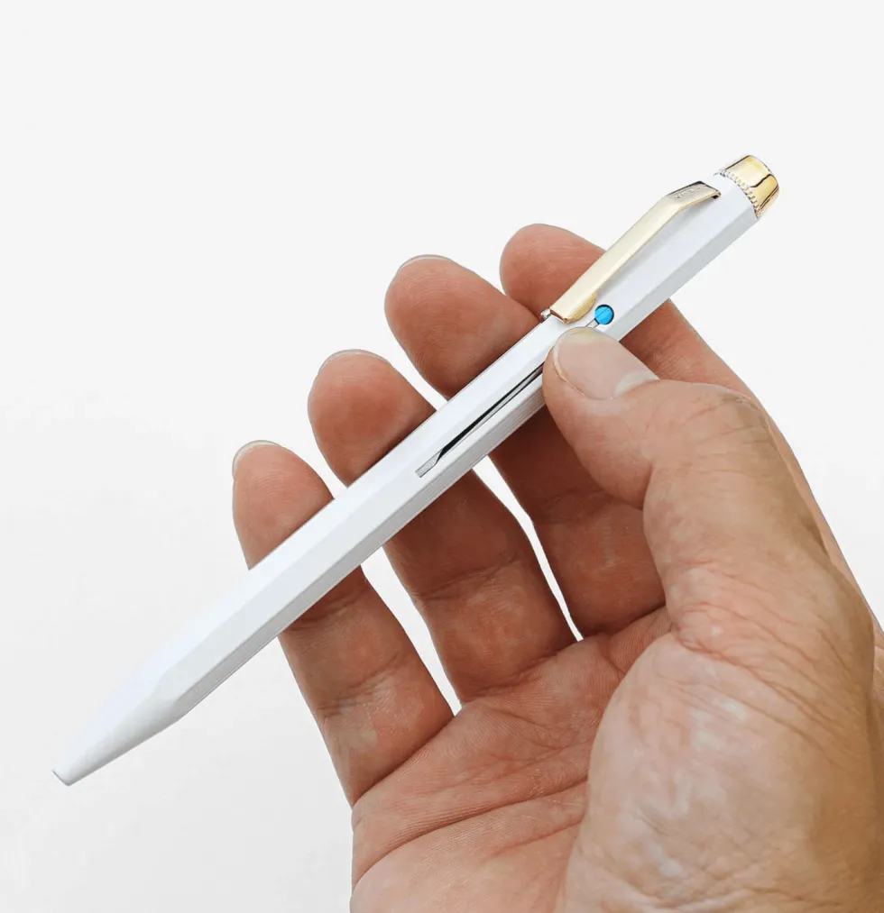 4 Color Ballpoint Pen White