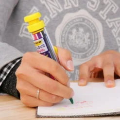 8 Colour Crayon Ivory