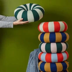 Float Pillow Red / Mint