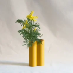 Álvaro Vase S Matte Ocher