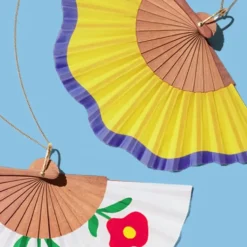 Mini Fluid Shapes Fan