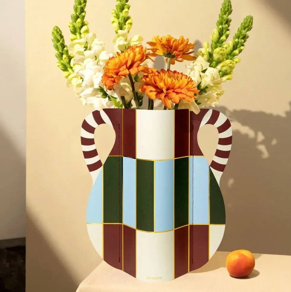 Paper Vase Patio