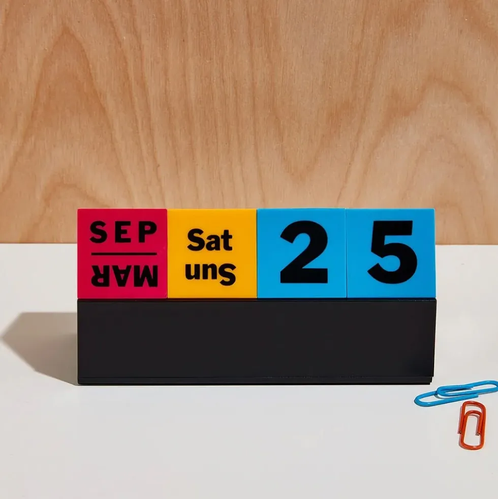 Perpetual Cubes Calendar - Yellow / Pink / Blue
