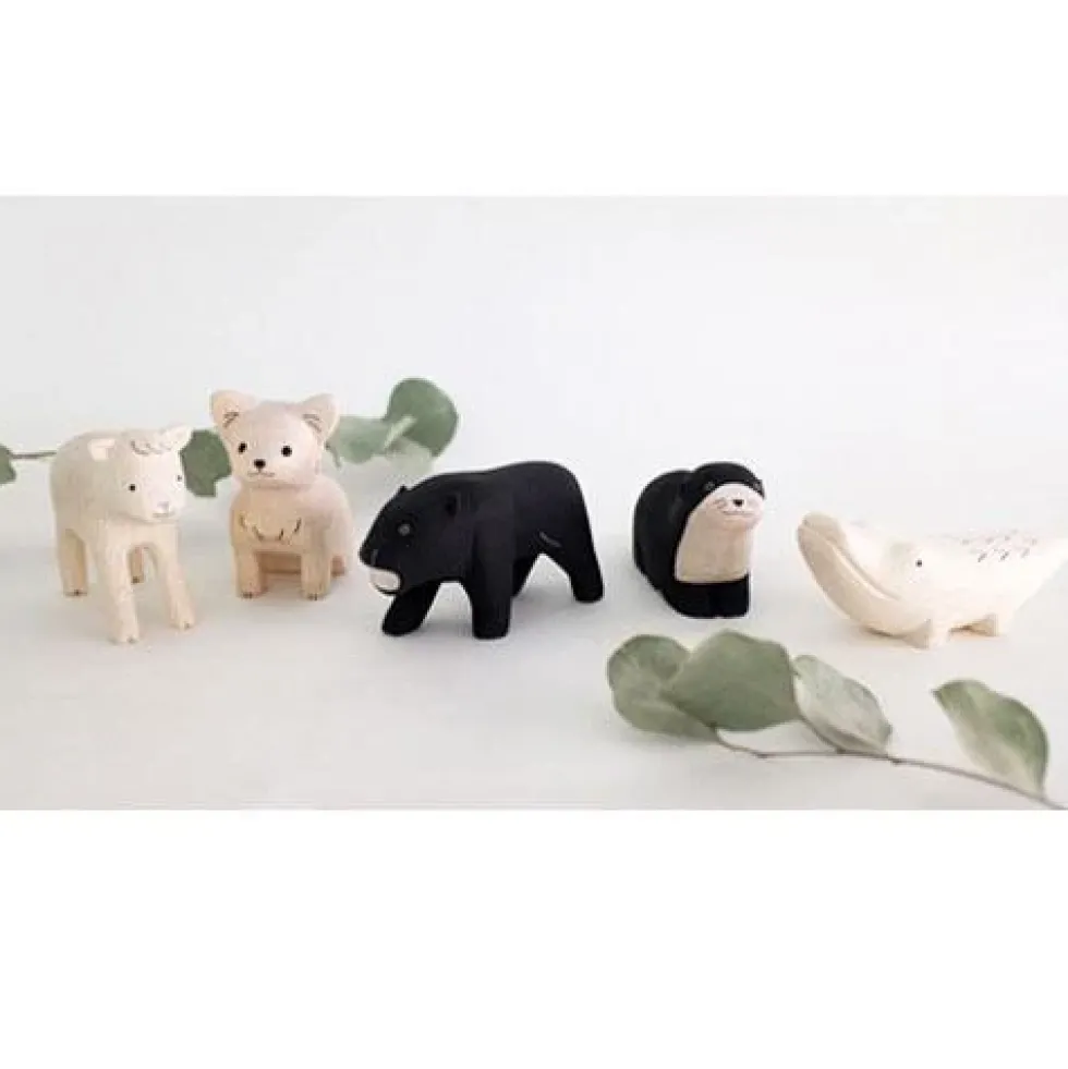 Pole Pole Wooden Animal Black Otter