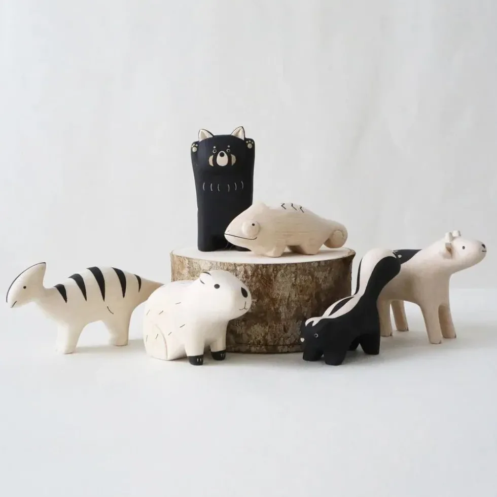 Pole Pole Wooden Animal Skunk