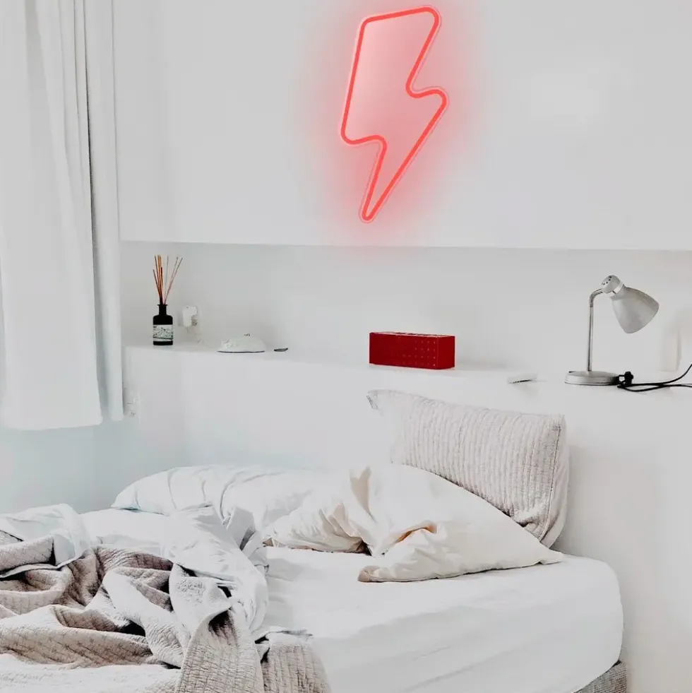 Ray Neon Red
