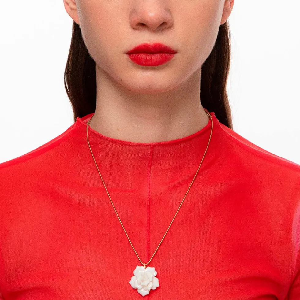 Rose Pedant White