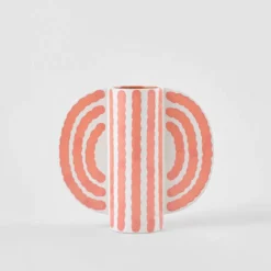 Small Butterfly Vase Pink