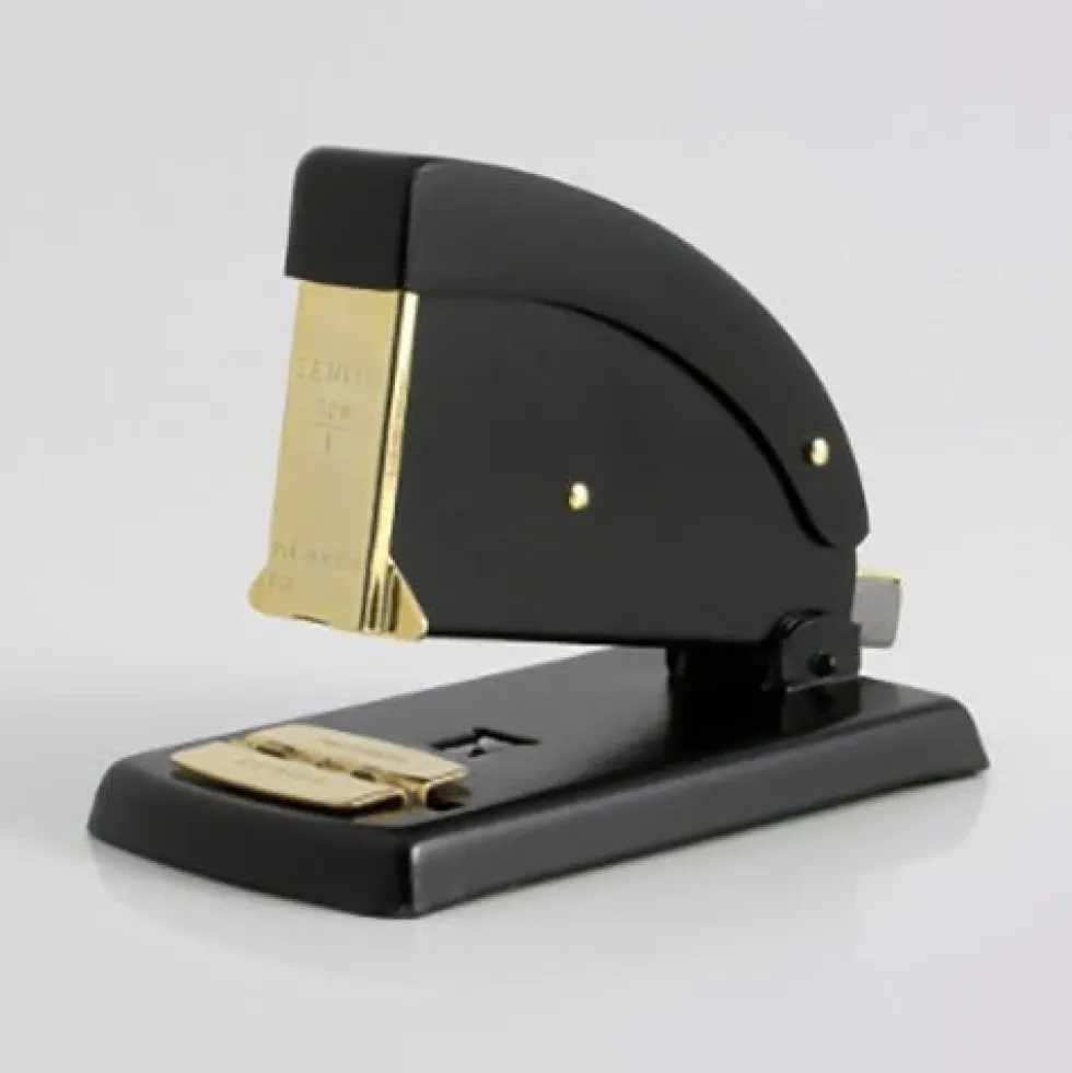 Stapler 520 Gold Black