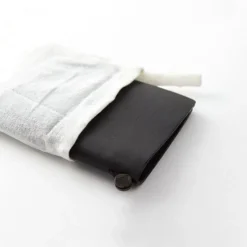 TRAVELER'S notebook - Tamaño Pasaporte Negro