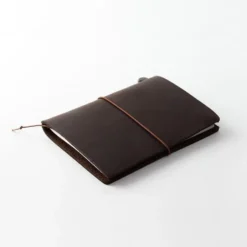 TRAVELER'S notebook - Tamaño Pasaporte Marrón