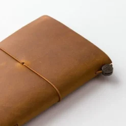 TRAVELER'S notebook - Tamaño Pasaporte Camel