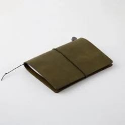 TRAVELER’S notebook - Tamaño Pasaporte Oliva
