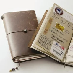TRAVELER'S notebook - Tamaño Regular Marrón