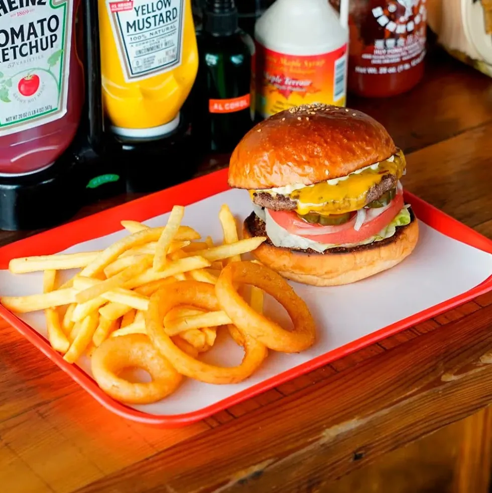 Tray M Red