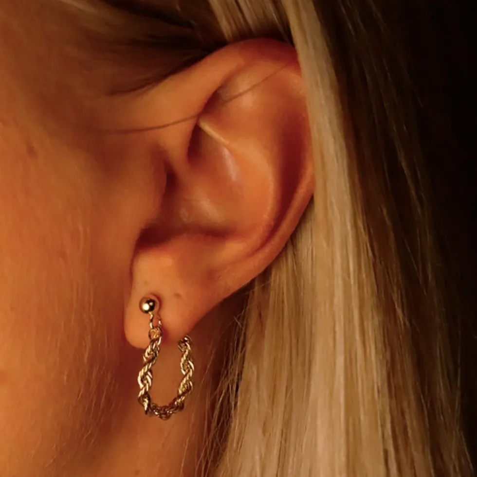 Twister Earrings Gold