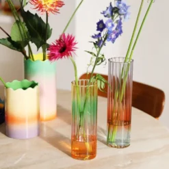 Vase Gradient Small